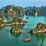 Courte visite de la baie d'Ha Long : Une exploration exceptionnelle du patrimoine