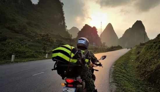 Une journée à Cao Bang en moto : Exploration de la grotte de Pac Bo