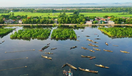 Circuit en famille au Centre du Vietnam une semanine : beauté de Da Nang - Hué - Hoi An