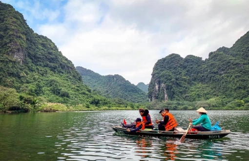Voyager au Vietnam : Pourquoi opter un guide de chauffeur