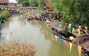 Mini - circuit à Ayutthaya: une journée au village des éléphants et marché flottant