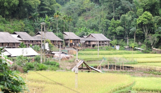 Mini circuit à Mai Chau 3 jours: Exploration la nature et la culture locale