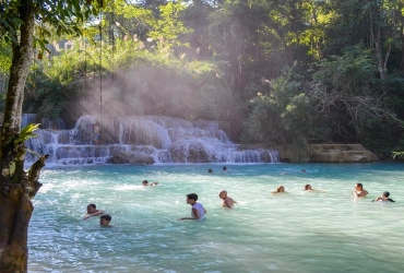 Luang Prabang - Chutes de Kuang Si (B, L)