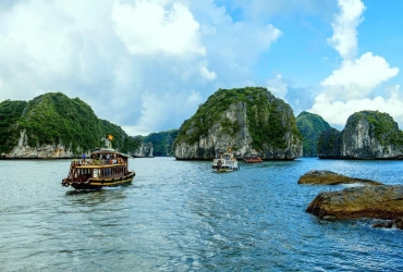 Hanoi - Haïphong – Ile De Cat Ba – Baie De Lan Ha (B/L/D)