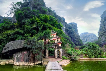 Hanoi – Ninh Binh – Tam Coc – Hoa Lu – Train pour Hue (B/L)