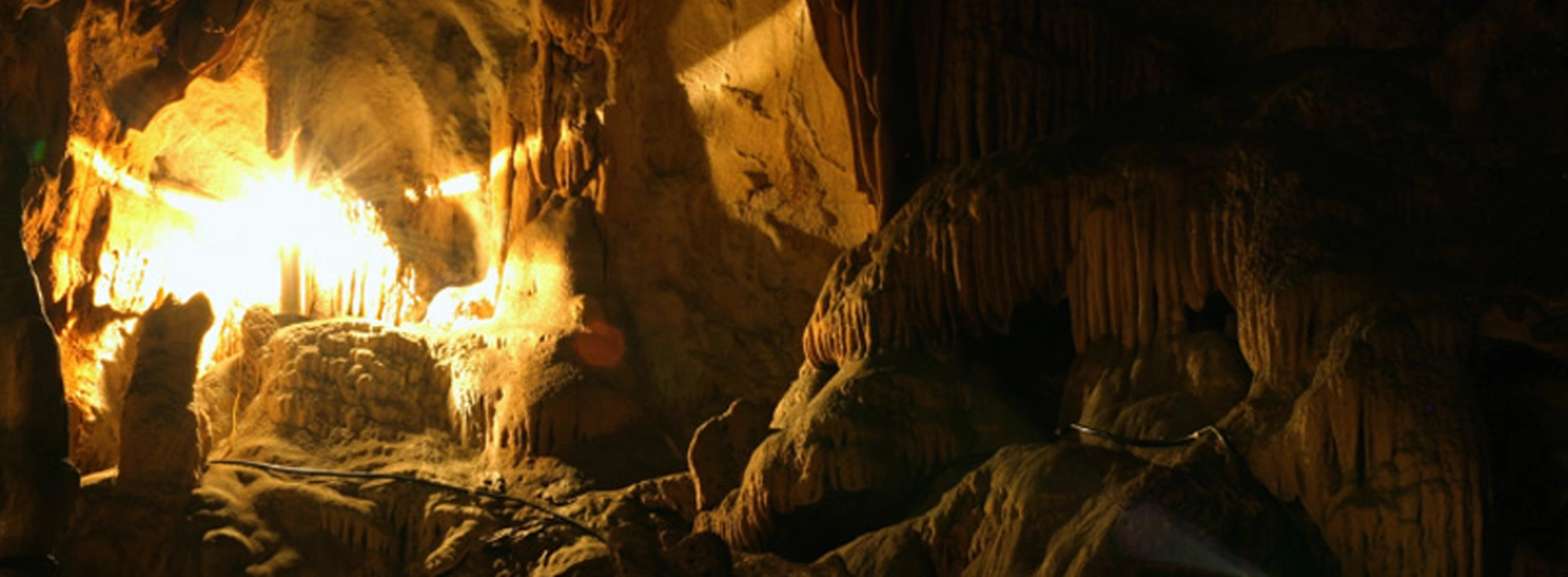 Grotte de Mo Luông