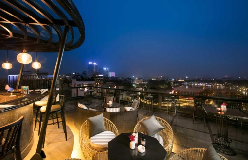 15 bars sur les toits pour explorer Hanoi vue d’en haut