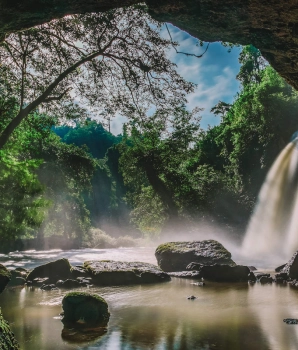 Aventure à Khao Yai 2 Jours 1 Nuit : Découverte des Merveilles Naturelles et Culturelles