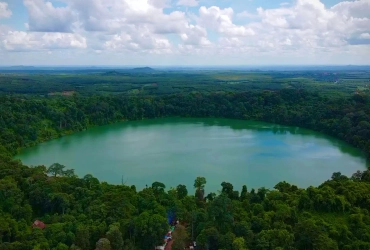 Ratanakiri - Phnom Penh (B/-/-)