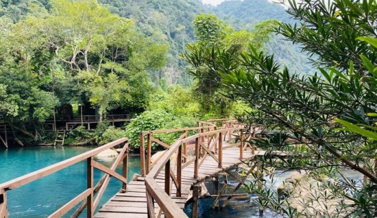 Grotte Phong Nha - Ke Bang 2 jours 1 nuit : immersion dans la beauté paisible