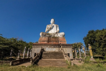 Excursion d'une journée à Battambang et par voie terrestre jusqu'à Siem Reap (B-L)