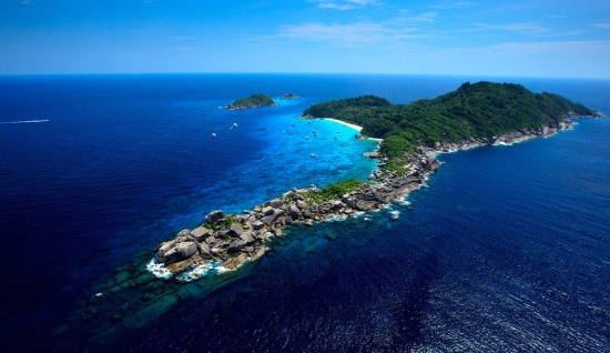 2 jours à l'île de Similan : Une immersion dans les plus beaux spots de plongée