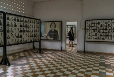 Une visite poignante des lieux de mémoire du Cambodge (B/L/D)