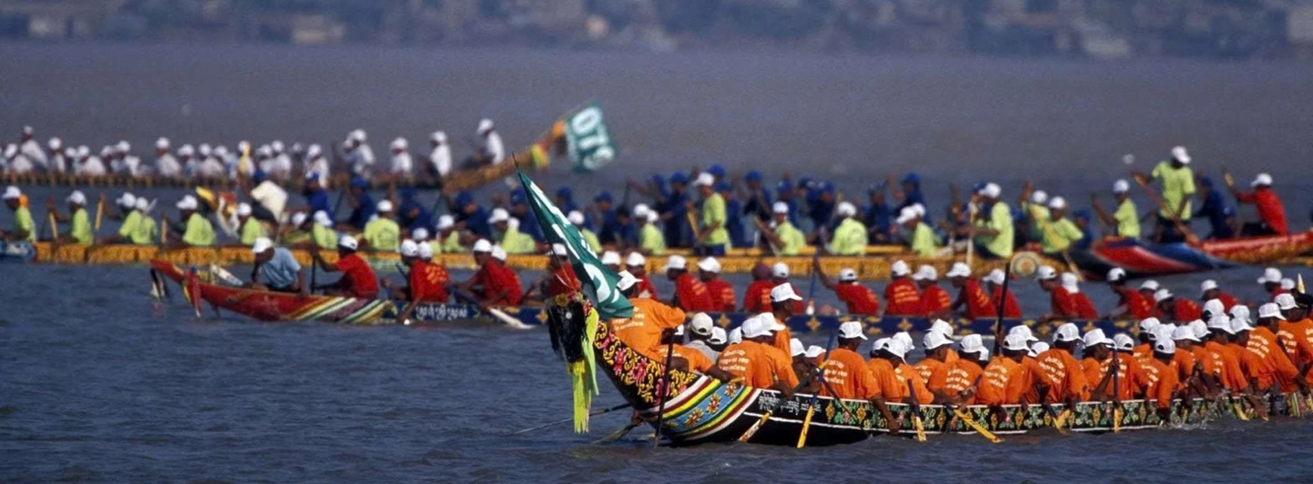 Bon Om Touk : Fête de l'Eau au Cambodge - Histoire, Traditions et Expériences Incontournables